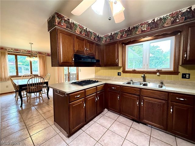 1686 Roosevelt Avenue, Niles, OH 44446