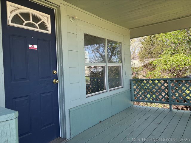 516 E 5th Street, Hulbert, OK 74441