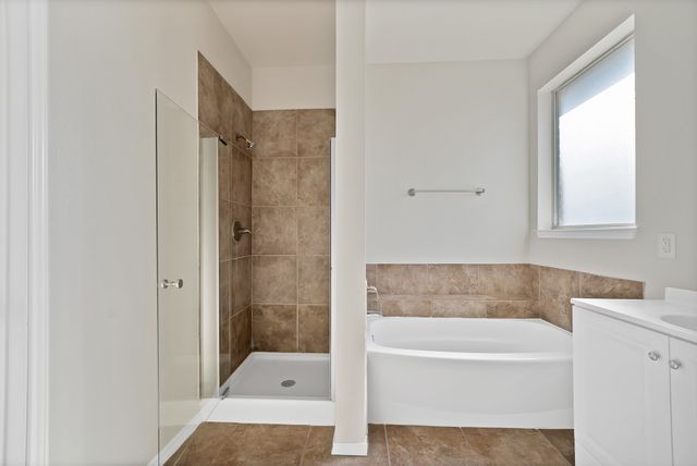 811 Parkside Drive, Cedar Hill, TX 75104