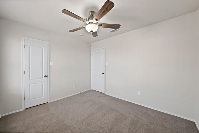 811 Parkside Drive, Cedar Hill, TX 75104