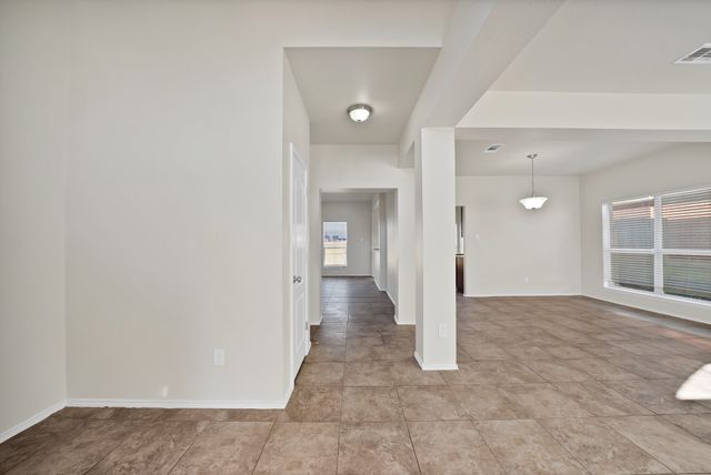 811 Parkside Drive, Cedar Hill, TX 75104