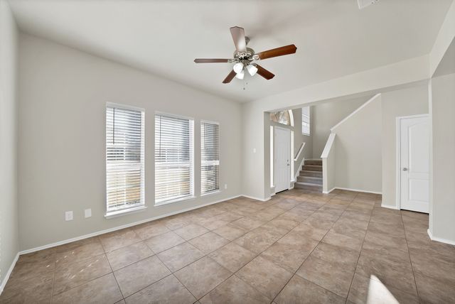 811 Parkside Drive, Cedar Hill, TX 75104