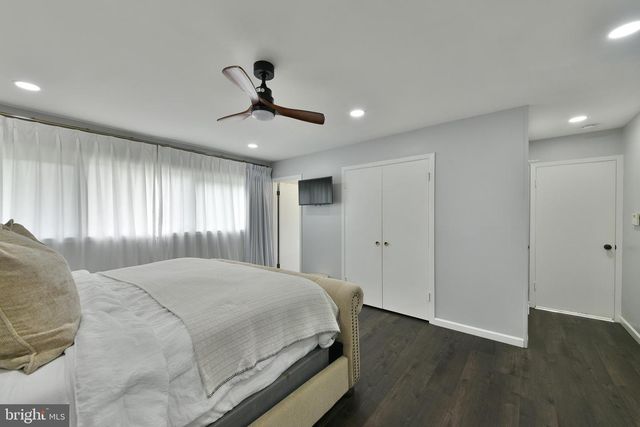8 WINDOVER LN, Willingboro, NJ 08046