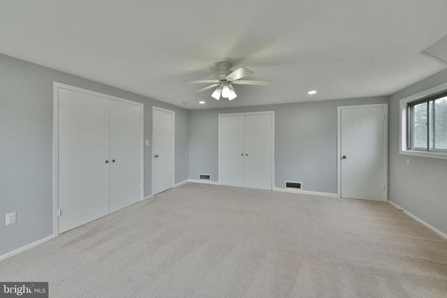 8 WINDOVER LN, Willingboro, NJ 08046