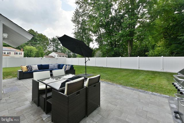 8 WINDOVER LN, Willingboro, NJ 08046