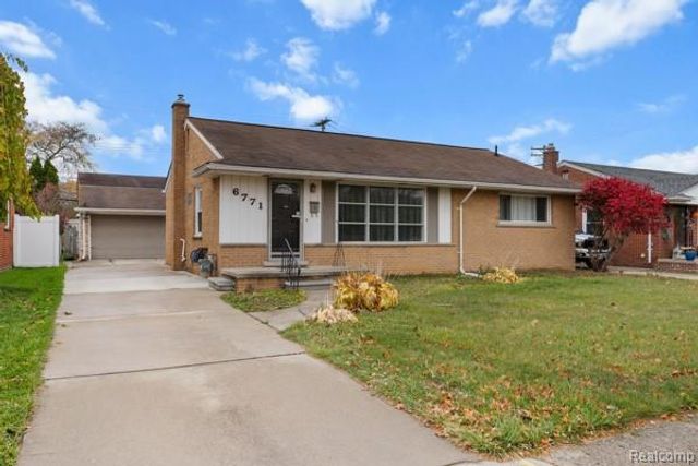 6771 Sunset Street, Garden City, MI 48135