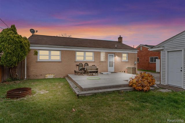 6771 Sunset Street, Garden City, MI 48135