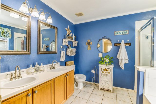 913 POLISHED STONE CV, Pflugerville, TX 78660