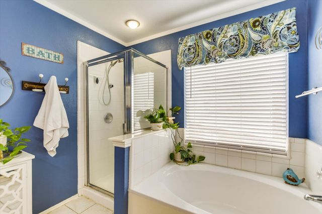 913 POLISHED STONE CV, Pflugerville, TX 78660