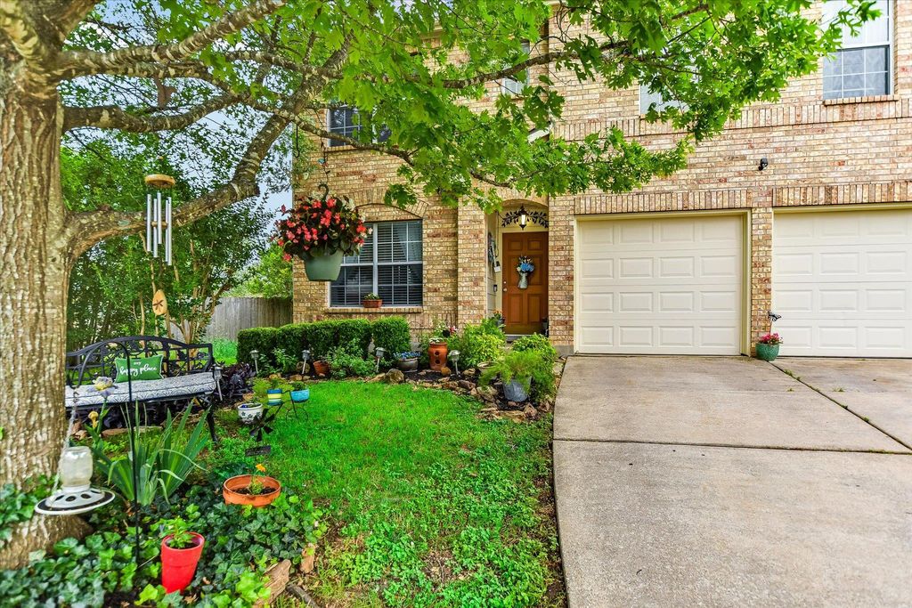 913 POLISHED STONE CV, Pflugerville, TX 78660