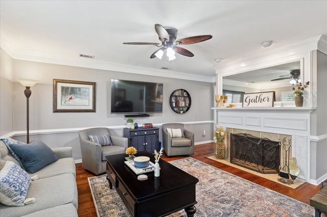 1811 Whitney Drive, Richardson, TX 75082