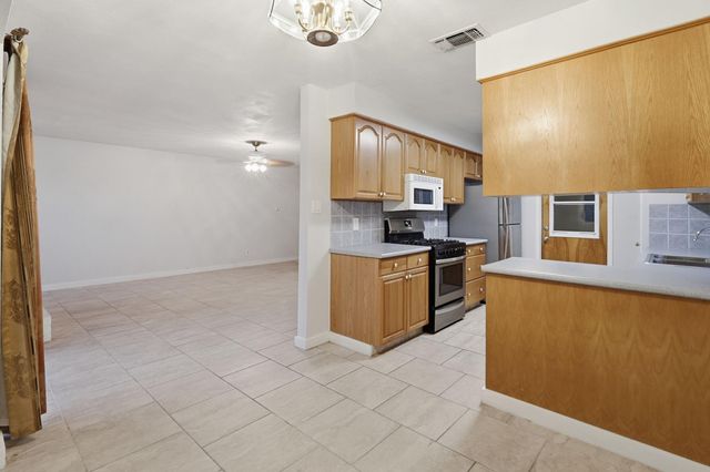 7903 Woodcroft DR, Austin, TX 78749