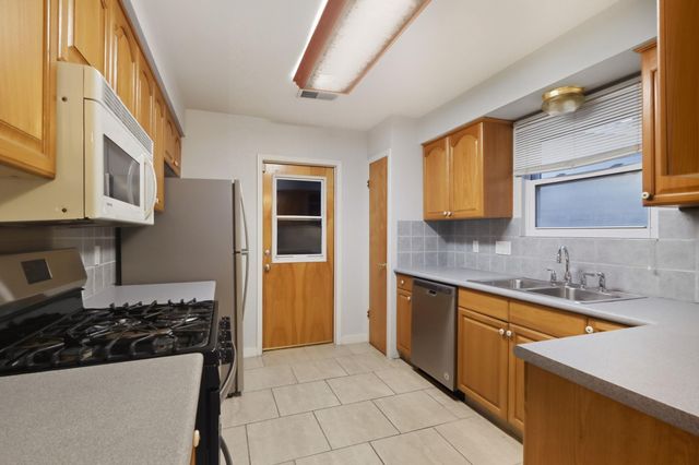 7903 Woodcroft DR, Austin, TX 78749