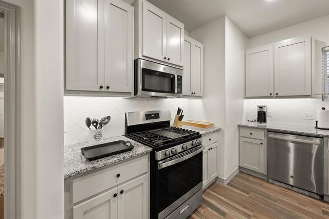 1416 Devonshire Court, Edmond, OK 73034