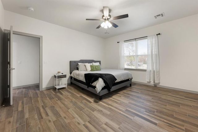 1416 Devonshire Court, Edmond, OK 73034