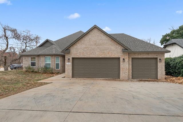 1416 Devonshire Court, Edmond, OK 73034