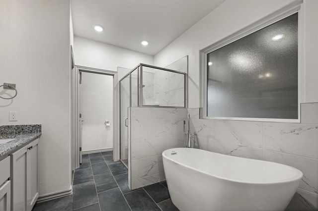 1416 Devonshire Court, Edmond, OK 73034