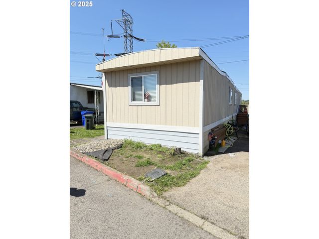 34956 SEAVEY LOOP Rd 66, Eugene, OR 97405