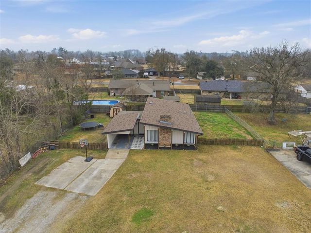 366 W Borel Dr, Lake Charles, LA 70611