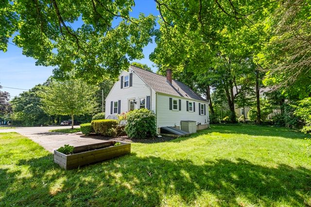 67 Carpenter Street, Foxboro, MA 02035