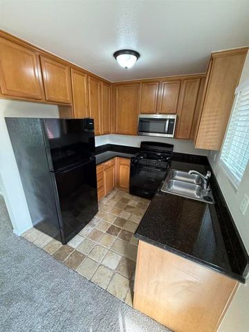 525 Calle Montecito 122, Oceanside, CA 92057