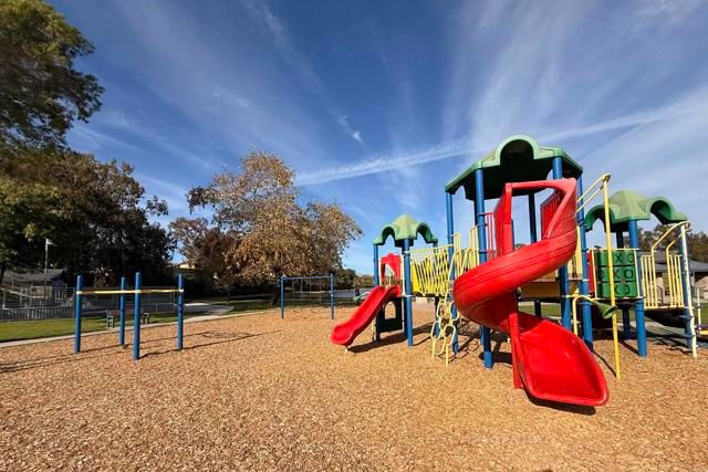 525 Calle Montecito 122, Oceanside, CA 92057