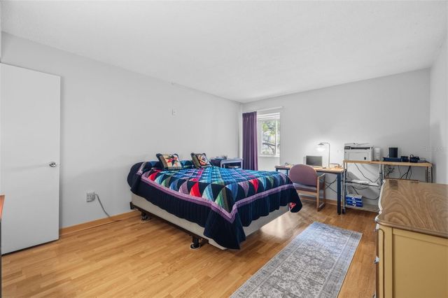 9940 47TH AVENUE N 216, St Petersburg, FL 33708