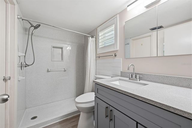 9940 47TH AVENUE N 216, St Petersburg, FL 33708