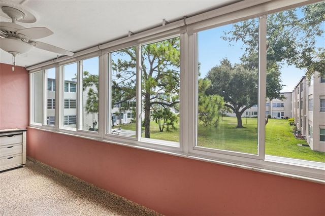 9940 47TH AVENUE N 216, St Petersburg, FL 33708