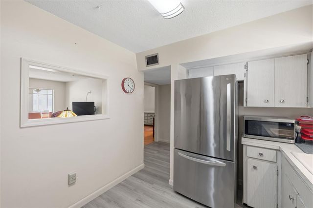 9940 47TH AVENUE N 216, St Petersburg, FL 33708