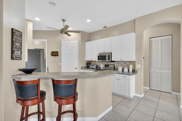 544 SW Lake Manatee Way, Port St. Lucie, Port St Lucie, FL 34986