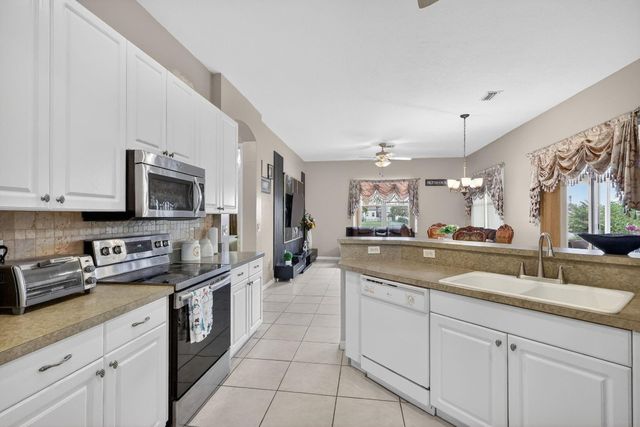 544 SW Lake Manatee Way, Port St. Lucie, Port St Lucie, FL 34986