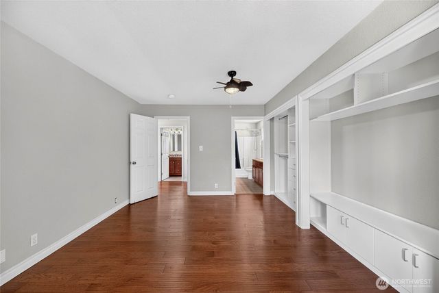 6704 23rd Avenue SW, Seattle, WA 98106