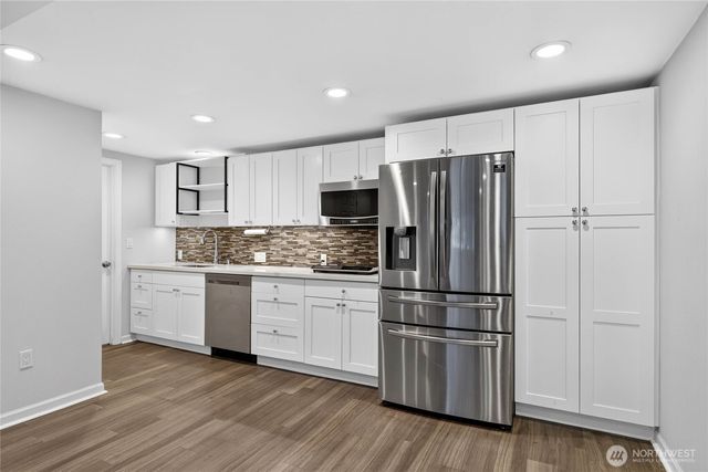 6704 23rd Avenue SW, Seattle, WA 98106