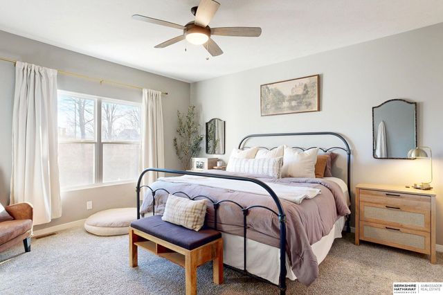 11253 Sunburst Drive, Papillion, NE 68046