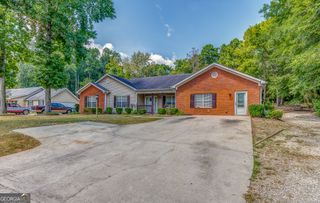3706 Bouldercrest Road, Ellenwood, GA 30294