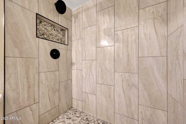 4602 E BROADWAY Road, Phoenix, AZ 85040