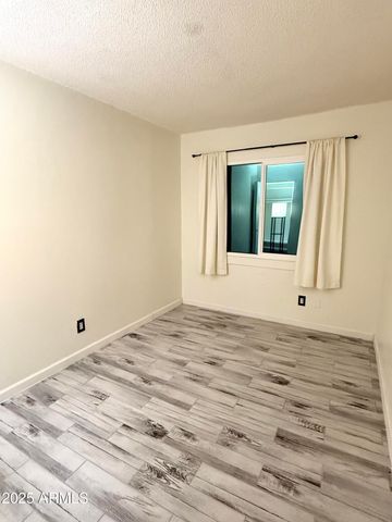 4602 E BROADWAY Road, Phoenix, AZ 85040