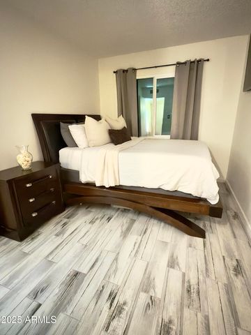 4602 E BROADWAY Road, Phoenix, AZ 85040