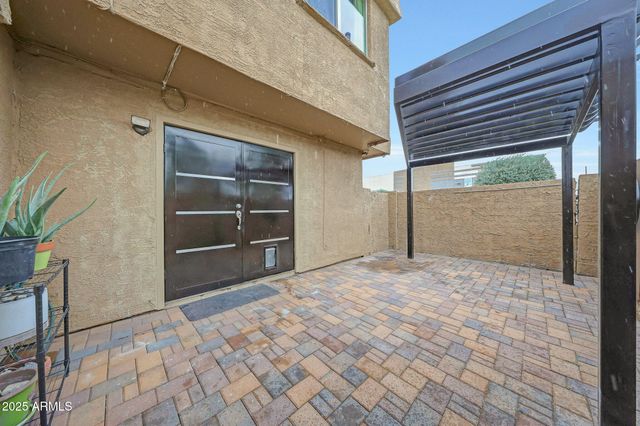 4602 E BROADWAY Road, Phoenix, AZ 85040