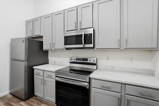 5169 Novelty Avenue, 72E, Canal Winchester, OH 43110