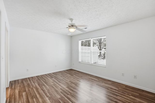 5169 Novelty Avenue, 72E, Canal Winchester, OH 43110