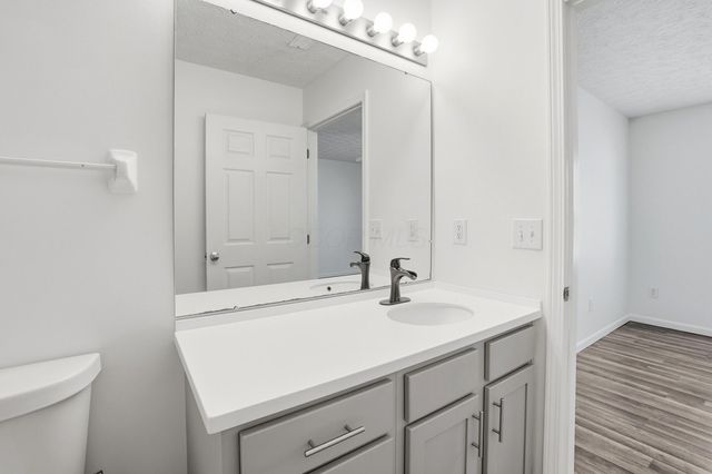 5169 Novelty Avenue, 72E, Canal Winchester, OH 43110