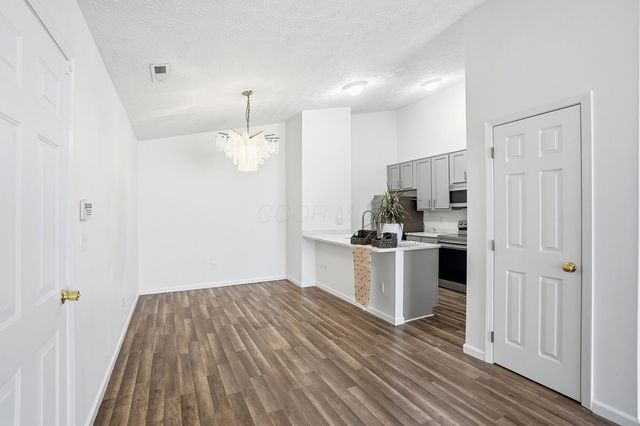 5169 Novelty Avenue, 72E, Canal Winchester, OH 43110