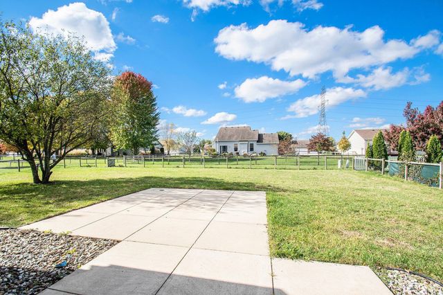 51175 Kendallwood Drive, Granger, IN 46530