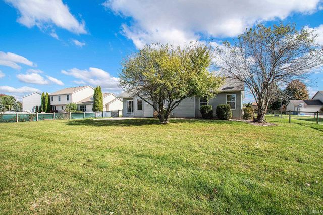 51175 Kendallwood Drive, Granger, IN 46530