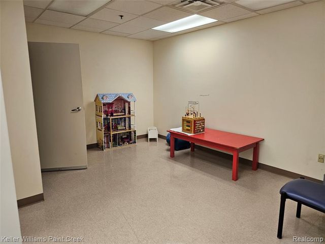 4020 Venoy, Wayne, MI 48184