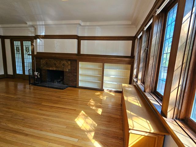 5656 S Dorchester Avenue 1, Chicago, IL 60637