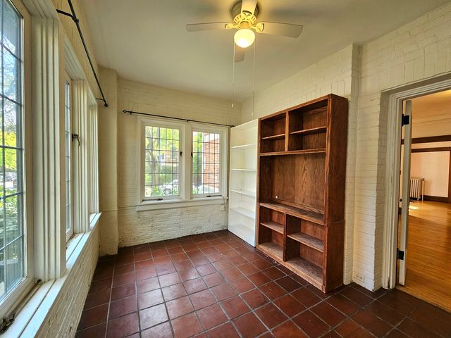 5656 S Dorchester Avenue 1, Chicago, IL 60637