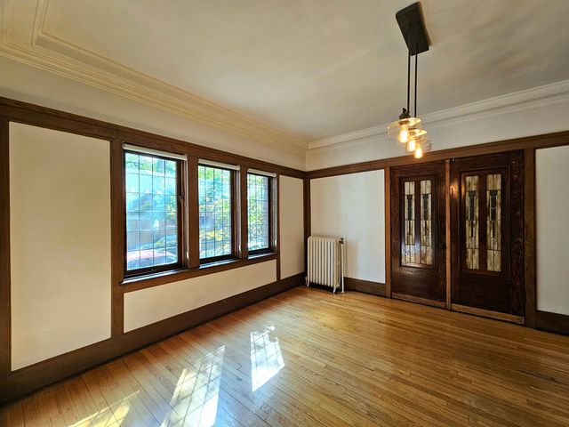 5656 S Dorchester Avenue 1, Chicago, IL 60637